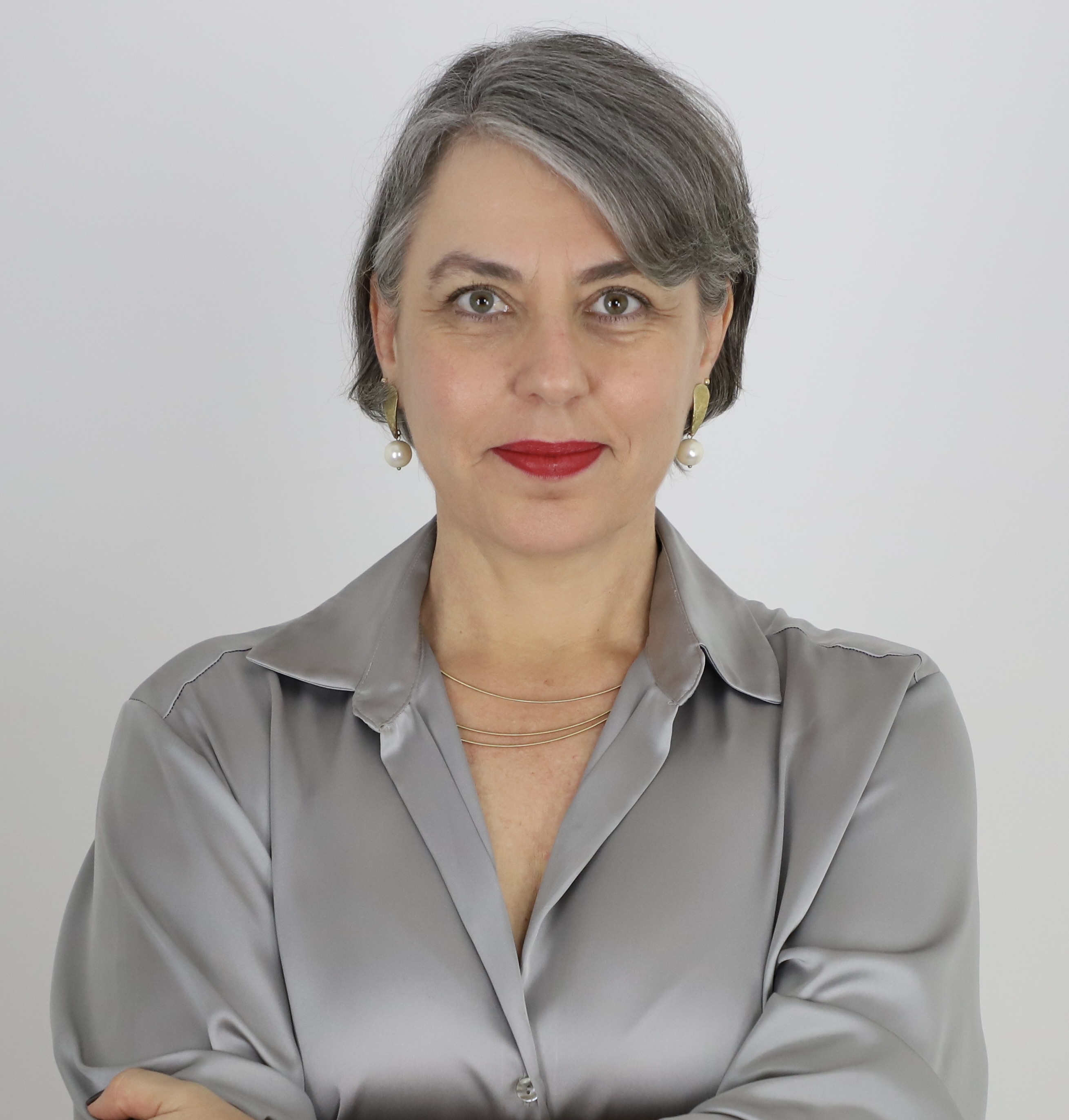 Profª. Drª. Luciana Romano Morilas